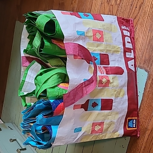 Aldi Accessories Six Assorted Large Aldis Reusable Bags Poshmark